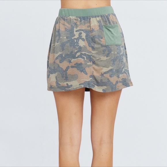 NEW GREEN CAMOUFLAGE ELASTIC WAIST SKIRT - Picture 5 of 6